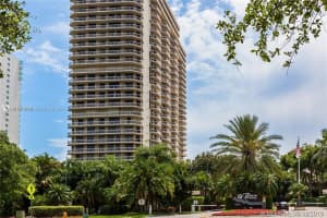 20191 E Country Club Dr APT 2104, Aventura, FL 33180, Sold 07/18/24
