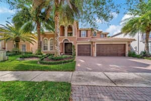 19208 S Hibiscus St, Weston, FL 33332, Sold 03/29/24