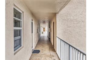 1024 SE 4th Ave APT 304, Dania Beach, FL 33004, Sold 03/28/24
