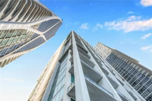 1040 Biscayne Blvd APT 3205, Miami, FL 33132, Sold 10/16/24