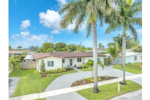 18100 NW 83rd Ave, Hialeah, FL 33015, Sold 04/08/24
