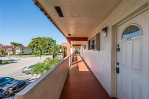 8941 S Hollybrook Blvd APT 204, Pembroke Pines, FL 33025, Sold 12/09/24