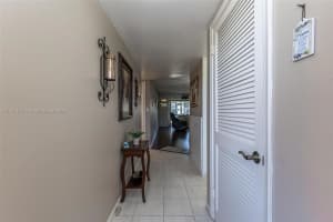 8941 S Hollybrook Blvd APT 204, Pembroke Pines, FL 33025, Sold 12/09/24