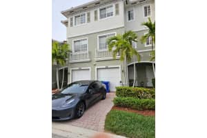 8121 SW 29th St #1404, Miramar, FL 33025, Sold 08/06/24