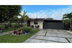 16700 NW 72nd Ct, Hialeah, FL 33015, Sold 03/12/24