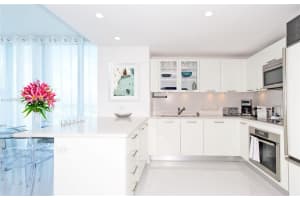 6899 Collins Ave UNIT 1804, Miami Beach, FL 33141, Sold 06/04/24