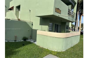 11011 NW 7th St 106 8, Miami, FL 33172, Sold 05/29/24