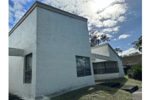 6132 NW 79th Way, Parkland, FL 33067, Sold 02/15/24