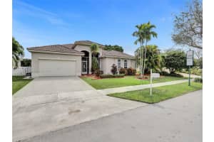 2835 Fairways Dr, Homestead, FL 33035, Sold 03/31/25