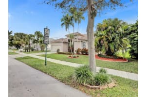 2835 Fairways Dr, Homestead, FL 33035, Sold 03/31/25