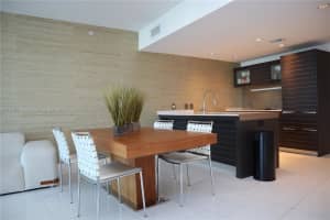 200 Biscayne Blvd Way APT 3205, Miami, FL 33131, Sold 09/27/24