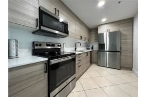 7501 E Treasure Dr #3l, North Bay Village, FL 33141, Sold 05/03/24