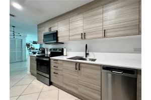 7501 E Treasure Dr #3l, North Bay Village, FL 33141, Sold 05/03/24