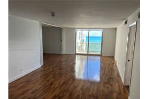 6039 Collins Ave APT 1727, Miami Beach, FL 33140, Sold 04/01/24