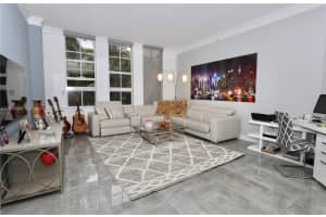 3001 NE 185th St APT 338, Aventura, FL 33180, Sold 09/09/24