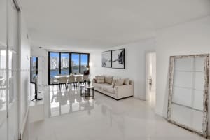 20281 E Country Club Dr APT 905, Aventura, FL 33180, Sold 05/08/24