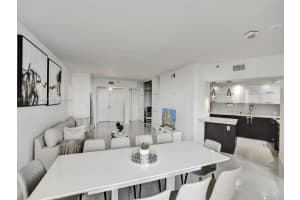 20281 E Country Club Dr APT 905, Aventura, FL 33180, Sold 05/08/24