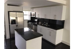 1331 Lincoln Rd APT 502, Miami Beach, FL 33139, Sold 03/19/24