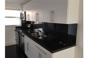 1331 Lincoln Rd APT 502, Miami Beach, FL 33139, Sold 03/19/24