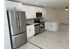 11640 NW 39th St APT 1, Coral Springs, FL 33065, Sold 02/15/24