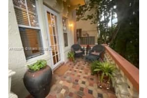 2870 Pine Tree Dr APT 2, Miami Beach, FL 33140, Sold 07/26/24