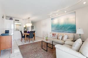 4301 Collins Ave APT 801, Miami Beach, FL 33140, Sold 07/08/24