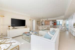 450 Alton Rd APT 2105, Miami Beach, FL 33139, Sold 03/15/24