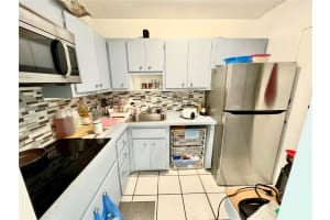 2899 Collins Ave APT 1744, Miami Beach, FL 33140, Sold 04/10/24