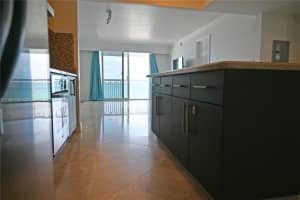 401 Ocean Dr APT 1116, Miami Beach, FL 33139, Sold 05/15/24