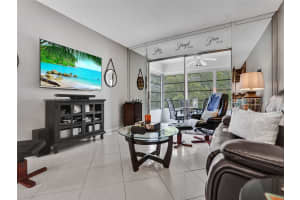 5003 NW 35th St #611, Lauderdale Lakes, FL 33319, Sold 03/05/25