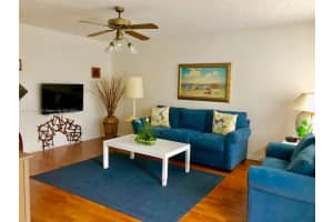 300 Sw 134th Way 405e, Pembroke Pines