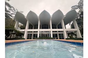 486 NW 165th St b 102, Miami, FL 33169, Sold 03/29/24