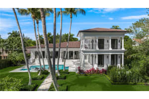 361 Los Pinos Pl, Coral Gables, FL 33143, Sold 01/31/25
