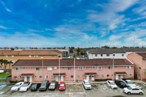 8172 NW 10th St APT 5, Miami, FL 33126, Sold 03/22/24