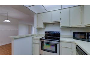3150 W Rolling Hills Cir APT 703, Davie, FL 33328, Sold 03/08/24