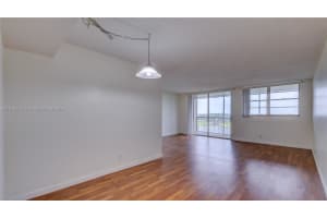 3150 W Rolling Hills Cir APT 703, Davie, FL 33328, Sold 03/08/24