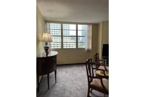 801 Brickell Bay Dr APT 862, Miami, FL 33131, Sold 04/17/24