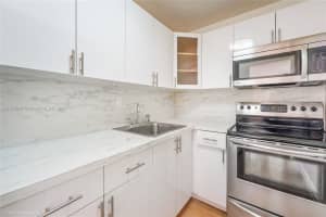 4801 NW 7th St Apt 803-16, Miami, FL 33126, Sold 02/02/24