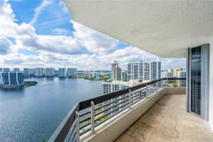 19101 NE 36th Ct, Aventura, FL 33180, Sold 05/20/24