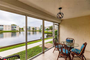 424 SE 10th St APT 105, Dania Beach, FL 33004, Sold 02/13/24