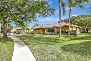 9360 NW 13th St, Plantation, FL 33322, Sold 03/11/24