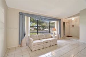 9360 NW 13th St, Plantation, FL 33322, Sold 03/11/24