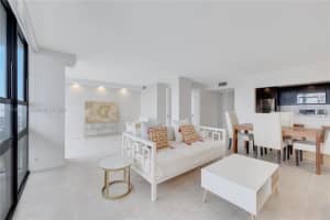 600 NE 36th St APT 1614, Miami, FL 33137, Sold 02/28/24