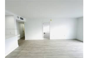 345 Ocean Dr APT 610, Miami Beach, FL 33139, Sold 04/25/24