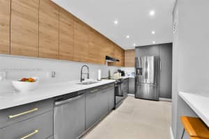 20100 W Country Club Dr APT 605, Aventura, FL 33180, Sold 02/29/24