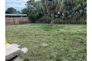 1354 11th St, West Palm Beach, FL 33401, Sold 03/05/24