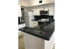 2600 S University Dr APT 319, Davie, FL 33328, Sold 05/31/24