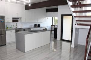 10433 SW 80th St, Miami, FL 33173, Sold 02/29/24