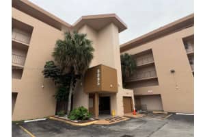 8895 Fontainebleau Blvd APT 410, Miami, FL 33172, Sold 05/16/24