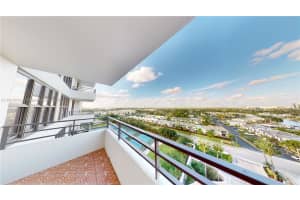 2500 Parkview Dr APT 1110, Hallandale Beach, FL 33009, Sold 04/30/24